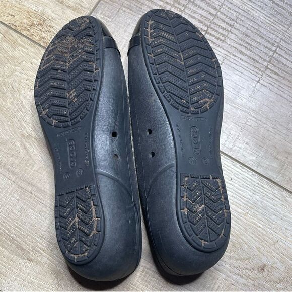 Crocs Flats Womens Size 8 Black Patent Shiny Cap Toe Ballet Slip On Shoes 12300 - Picture 7 of 8